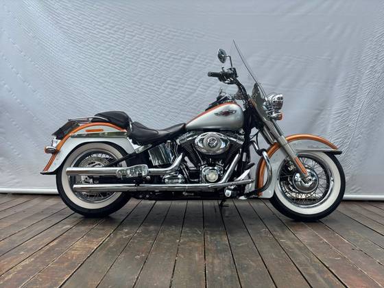 HARLEY-DAVIDSON SOFTAIL DELUXE 
